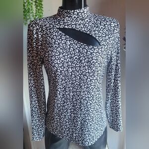Suzy Shier Black and White Leopard Print Cutout Long Sleeve Top L